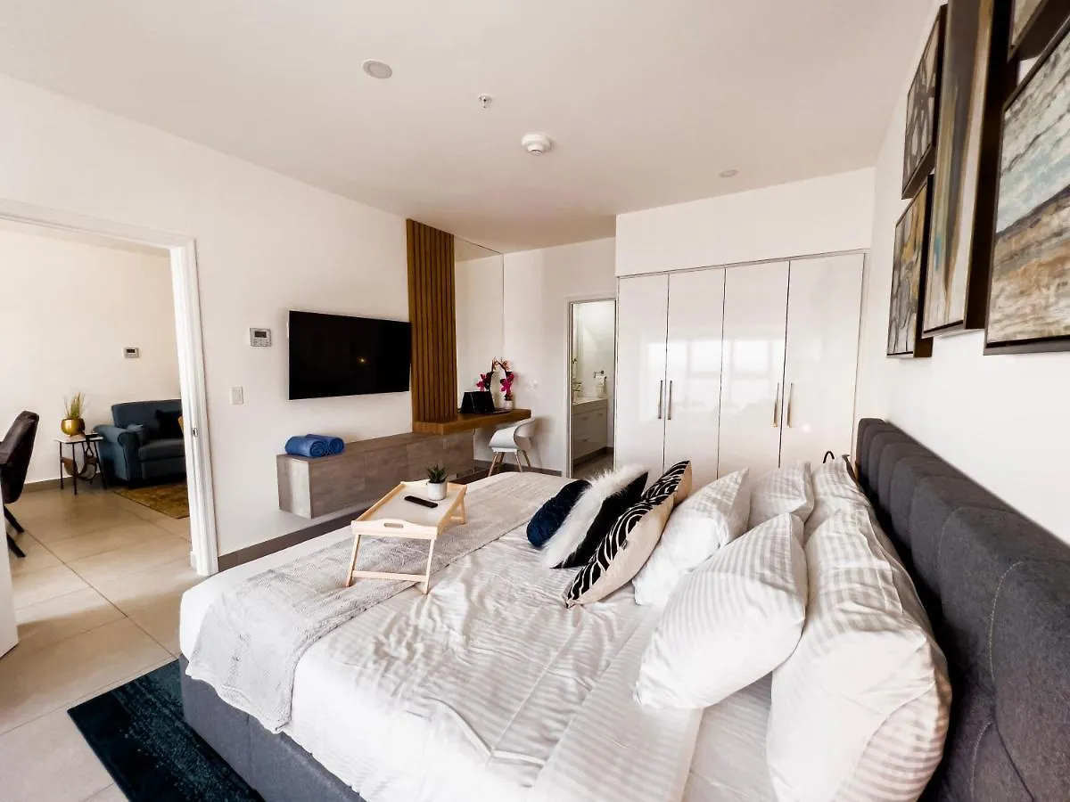 Upscaled And Modern Oceanfront Apartment Oranjestad