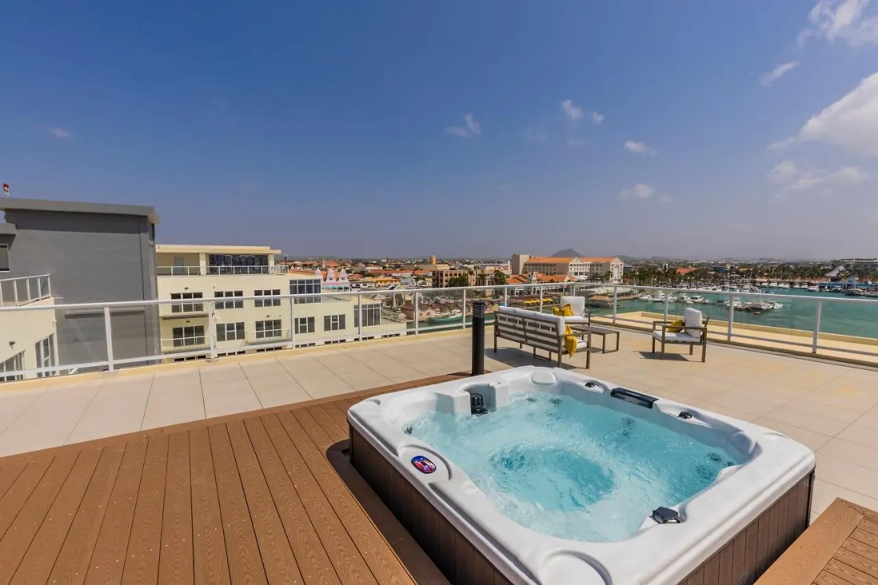 Upscaled And Modern Oceanfront Apartment Oranjestad 0*,