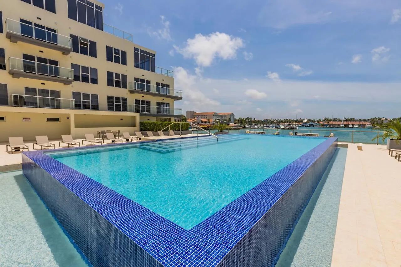 Upscaled And Modern Oceanfront Apartment Oranjestad