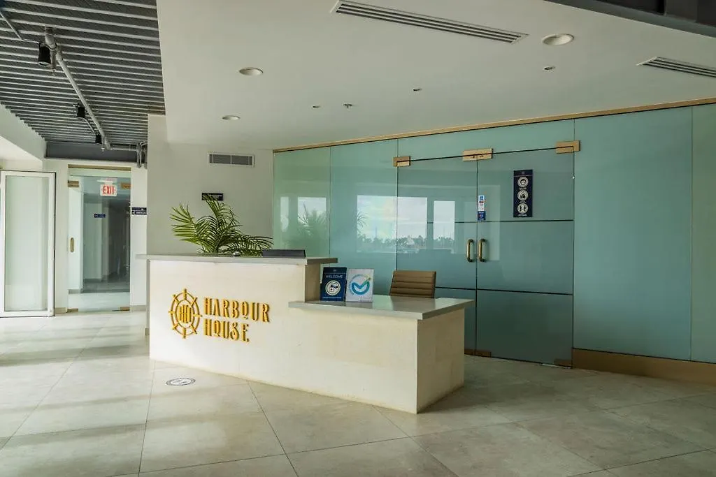Upscaled And Modern Oceanfront Apartment Oranjestad 0*,